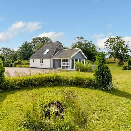Thrine - 24km From The Sea By Interhome *